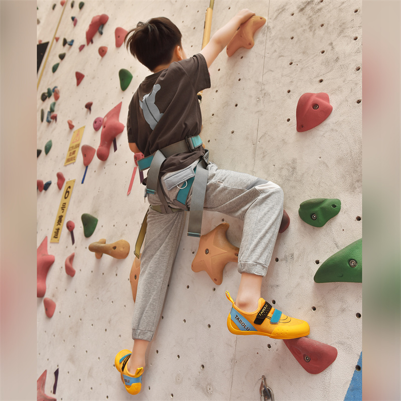 Sepatu panjat tebing anak laki - Kids Outdoor Gear ulasan dan harga